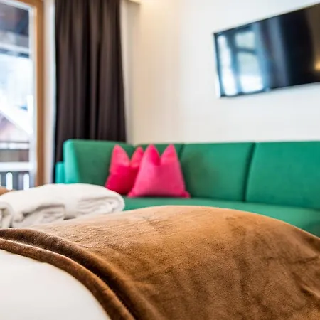 מלון Alphotel Stocker Alpine Wellnesshotel 3*